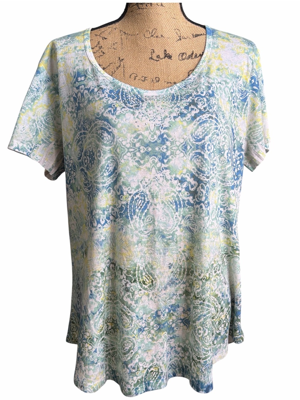 Energe Women's Short Sleeve Scoop Neck Top - Blue Green Paisley EC. Size XXL